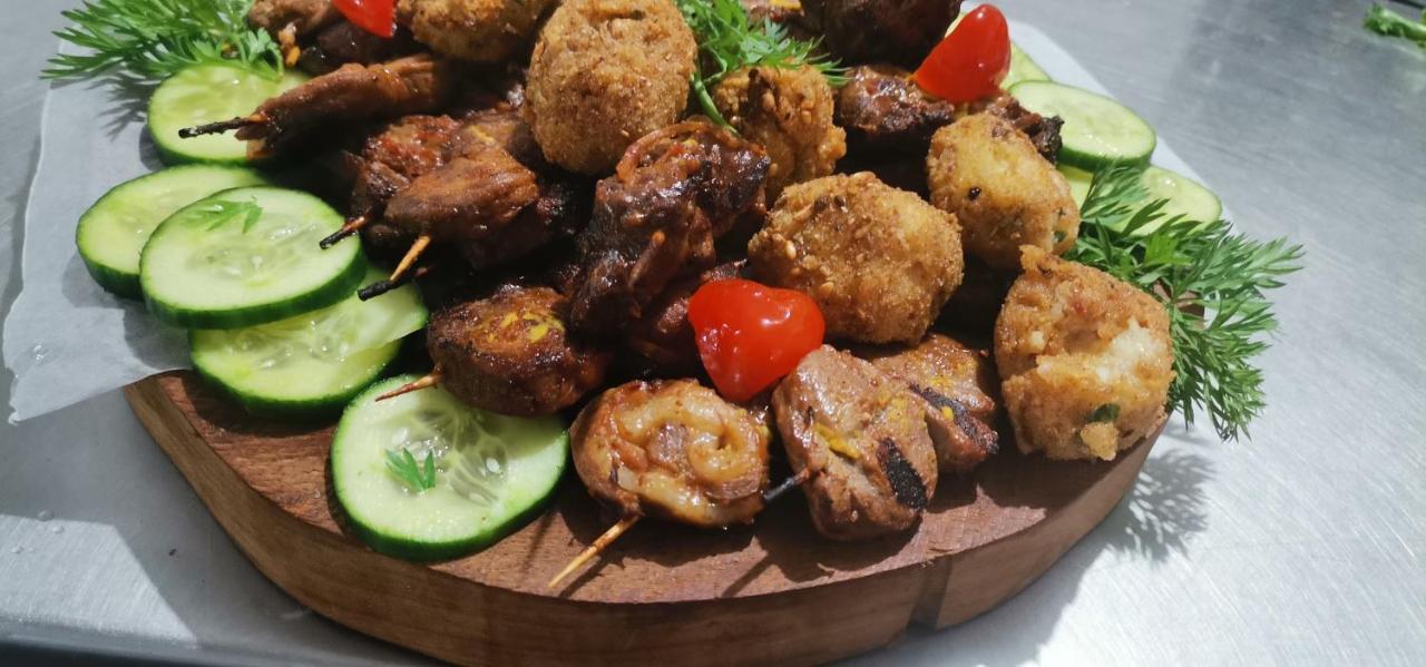 Etotongwe Lodge Outjo Dış mekan fotoğraf