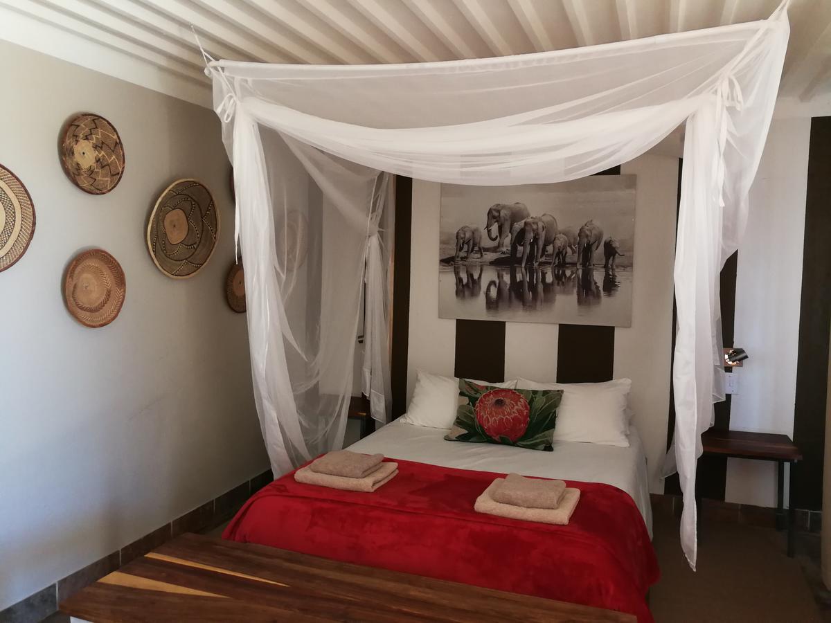 Etotongwe Lodge Outjo Dış mekan fotoğraf