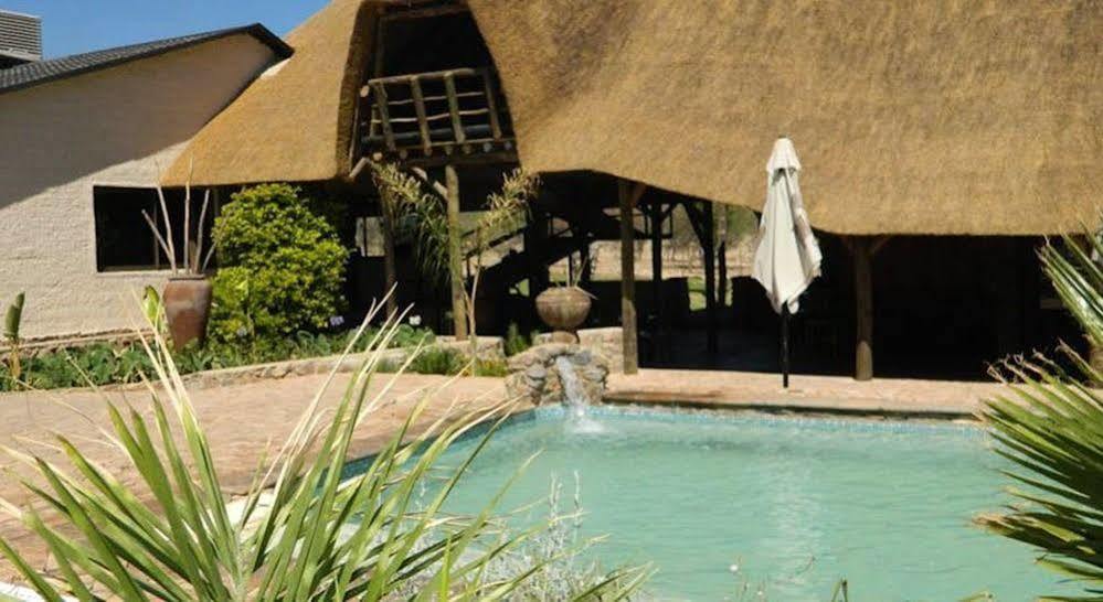 Etotongwe Lodge Outjo Dış mekan fotoğraf
