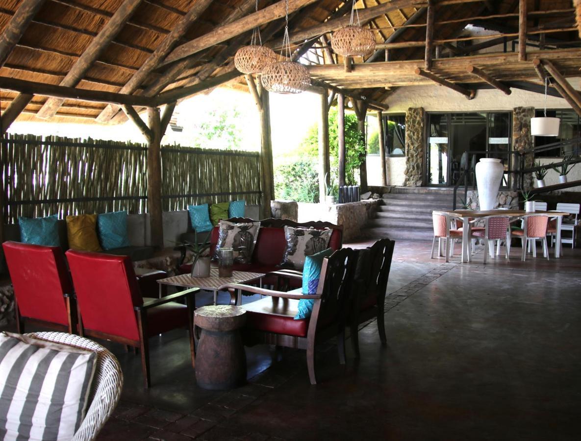 Etotongwe Lodge Outjo Dış mekan fotoğraf